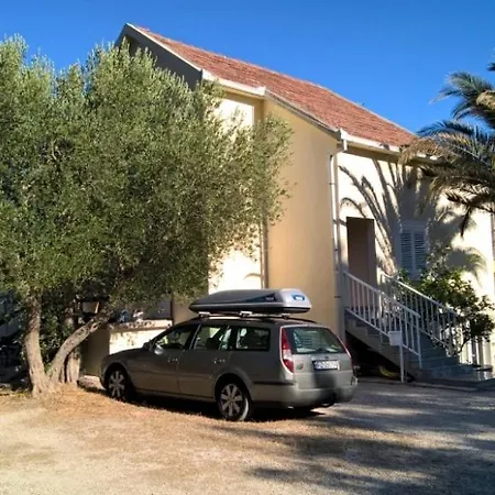 With Parking Space Orebic, Peljesac - 14857 אורביץ